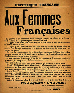 Affiche du 6 août 1914 incitant les femmes françaises à participer à l'effort de guerre.
